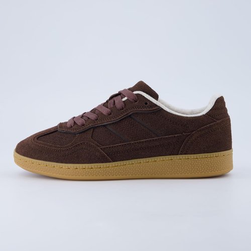 CUSHIONAIRE Bettina Retro Sneakers - Cushioned Insole & Durable Gum Sole for Comfort