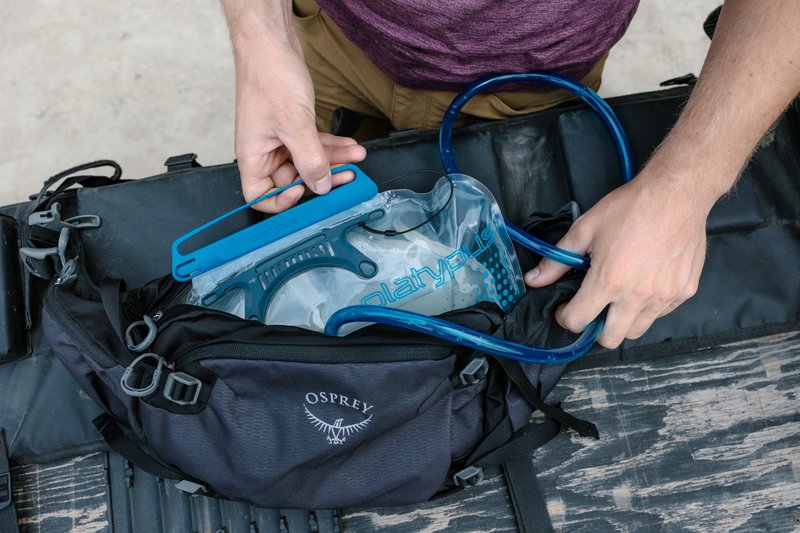 Platypus Big Zip Water Reservoir for Hydration Backpacks, 2-Liter, EVO with Fast Flow Valve, Clear