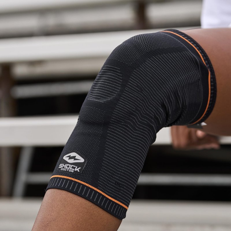 Shock Doctor Ultra Knit Knee Support, Knee Brace for Preventing & Healing Patella Instability, Meniscus Injuries, Minor Ligament Sprains & Hyperextension, for Men & Women, Sold as Single Unit (1)