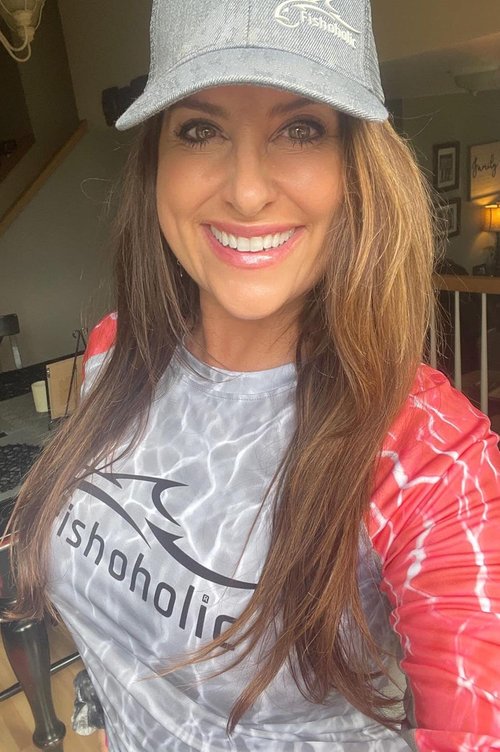 Fishoholic Women's Performance Fishing Shirt - UPF 50 Long Sleeve | Breathable Quick-Dry Sun Protection