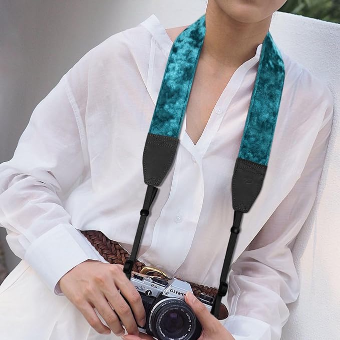 Padwa Lifestyle Peacock Blue Velvet Camera Strap