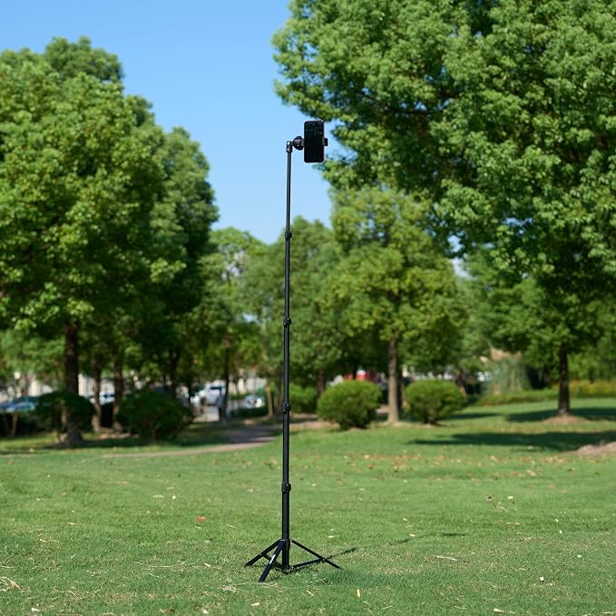 Amazon Basics 64-inch Extendable Tripod