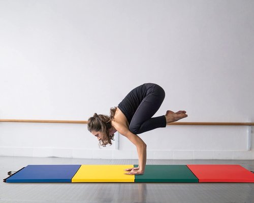 Exercise Mat 4'x8'x2" Gymnastics Mat 4 Folding Gymnastics Tumbling Mats 2" Thick PU Leather Yoga Mat Portable With Carrying Handles for home Workout outdoor Yoga Pilates