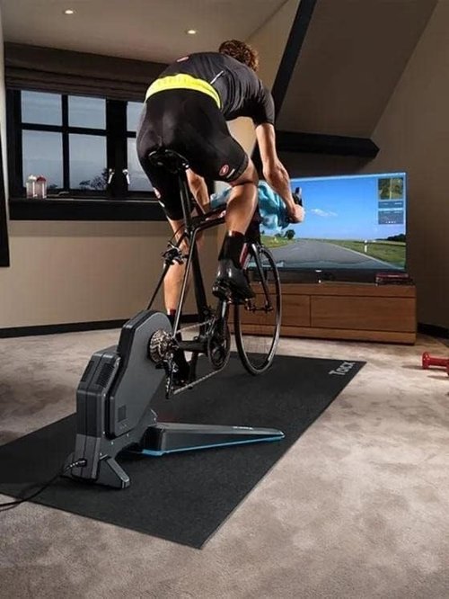 Garmin TacX Rollable Trainer Mat - Noise-Reducing, Water-Repellent Foam, 6 mm Thick, One Size