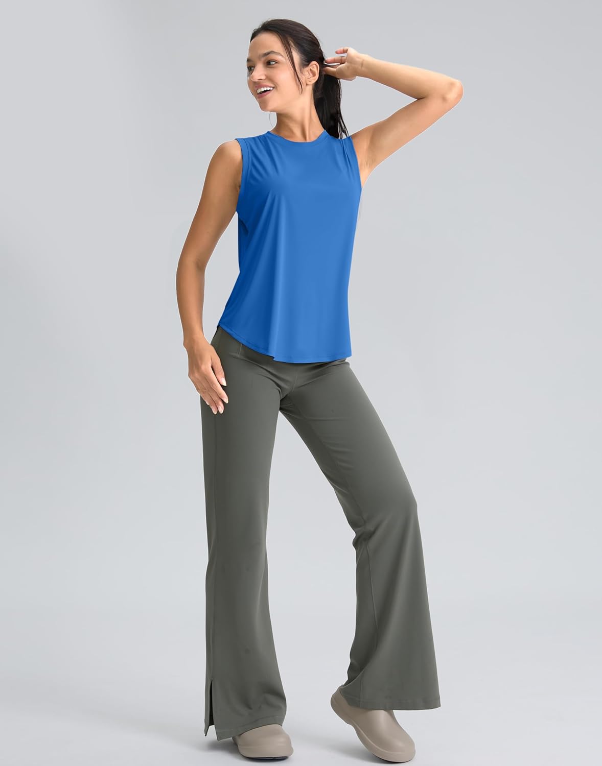 SANTINY Women's Sleeveless Workout Tops - Breathable Lightweight Athletic Tank for Yoga & Tennis