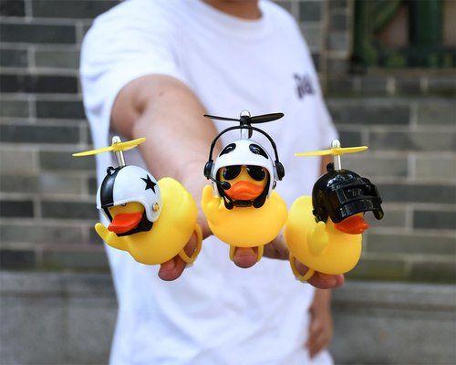 DS. DISTINCTIVE STYLE Middle Finger Rubber Duck Yellow Rubber Duck with Propeller Helmet 2.75 Inch Funny Car Ornaments Duck for Car Dashboard Decoration, Bike Bell，Computer Monitor Decor (Black)