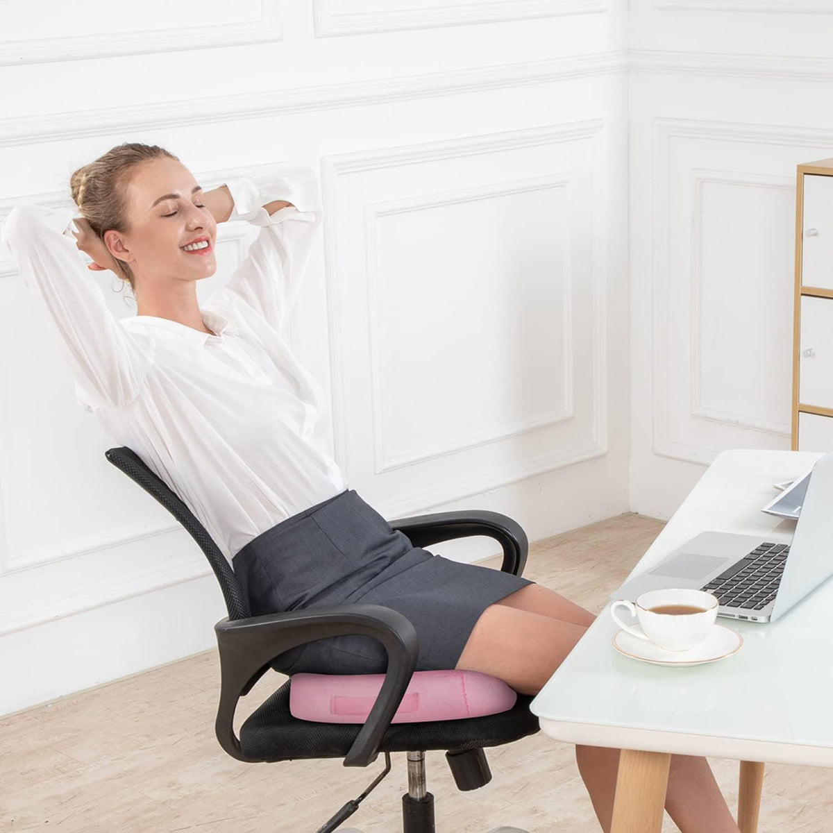 SAIREIDER Office Chair Cushion, Car Seat Cushion, Memory Foam Coccyx Cushion Pads for Tailbone Pain, Sciatica Relief Pillow, Correct Sitting Posture (Pink)