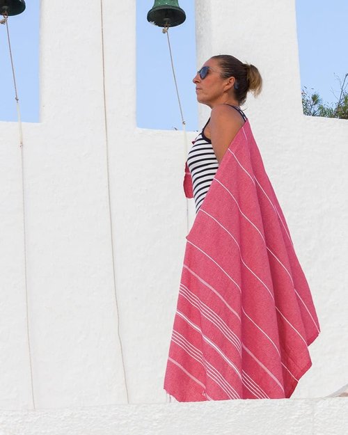 LeStoff Turkish Beach Towel - 100% Organic Cotton, Soft & Absorbent, Quick Drying - 38"x71", Eco-Friendly (Red)