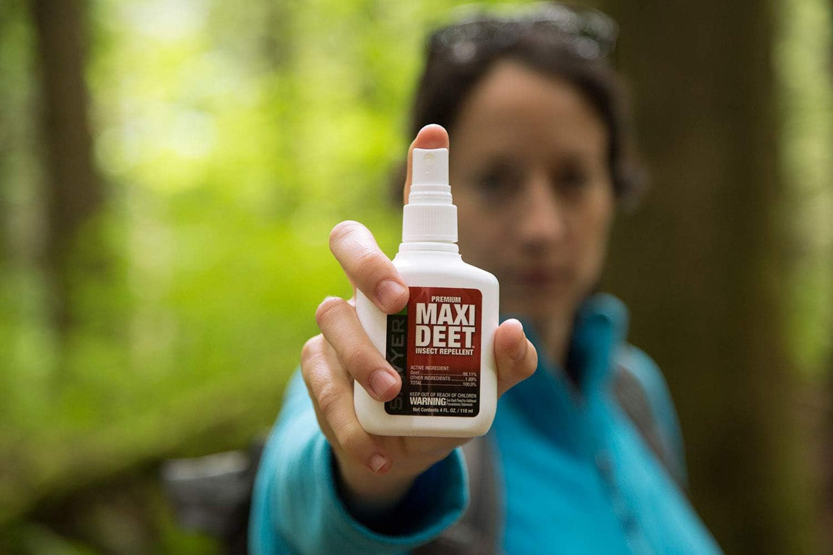 Sawyer Products Premium Maxi DEET Insect Repellent - Long-Lasting Protection Against Bugs