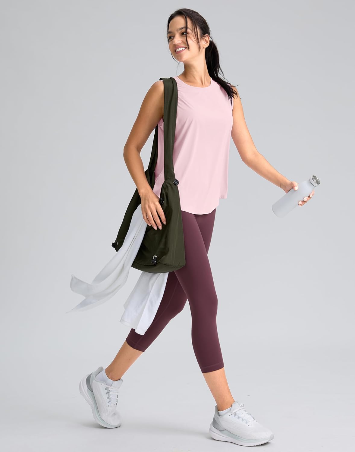 SANTINY Women's Athletic Tank Tops - Breathable Lightweight Sleeveless Yoga & Tennis Shirts