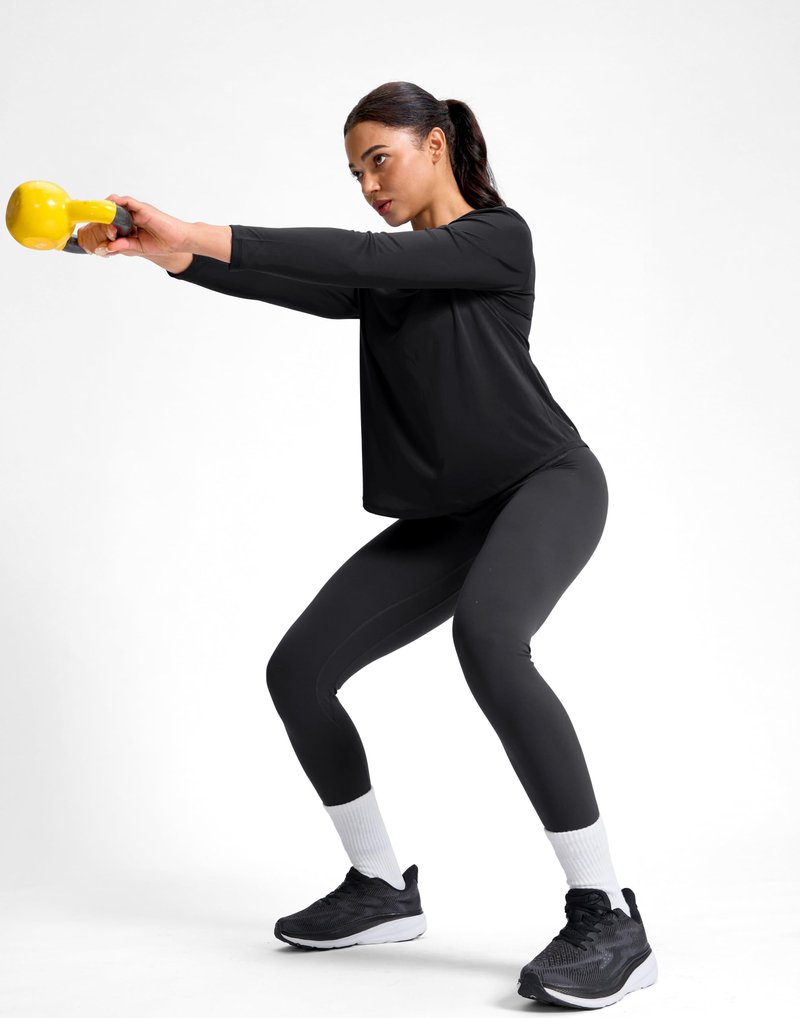 SANTINY Lightweight Long Sleeve Workout Tops for Women Breathable Yoga Gym Athletic Running Hiking Top UPF 50+ Sun Shirts (Black_L)