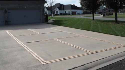 Murray Sporting Goods Premium Pickleball Court Marking Kit | Cardboard Stencil Paint Kit for Driveway, Asphalt or Concrete - Regulation Backyard Pickleball Court Kit