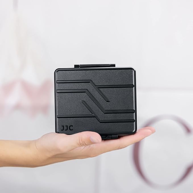 LP-E6 EN-EL15C NP-W235 FZ100 Camera Battery and Memory Card Case