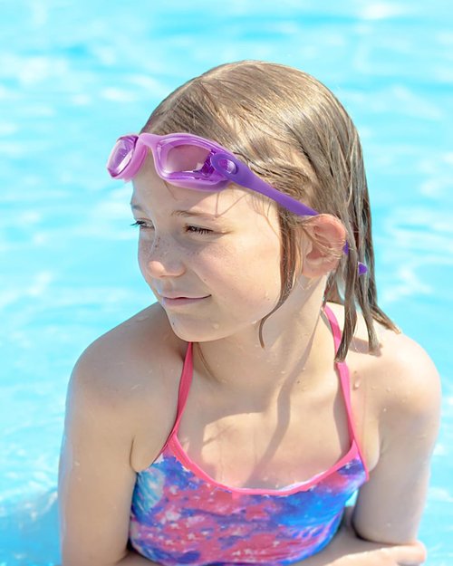 Aegend Swim Goggles for Kids | Anti-Fog, Anti-UV Comfort Fit | Ages 3-14, Perfect for Swimming