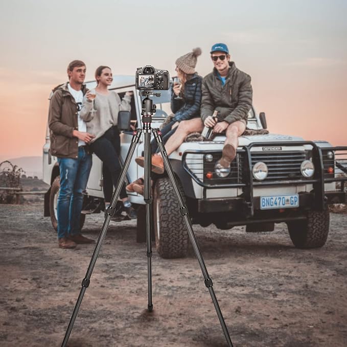 NEEWER 66"/168cm Carbon Fiber Tripod