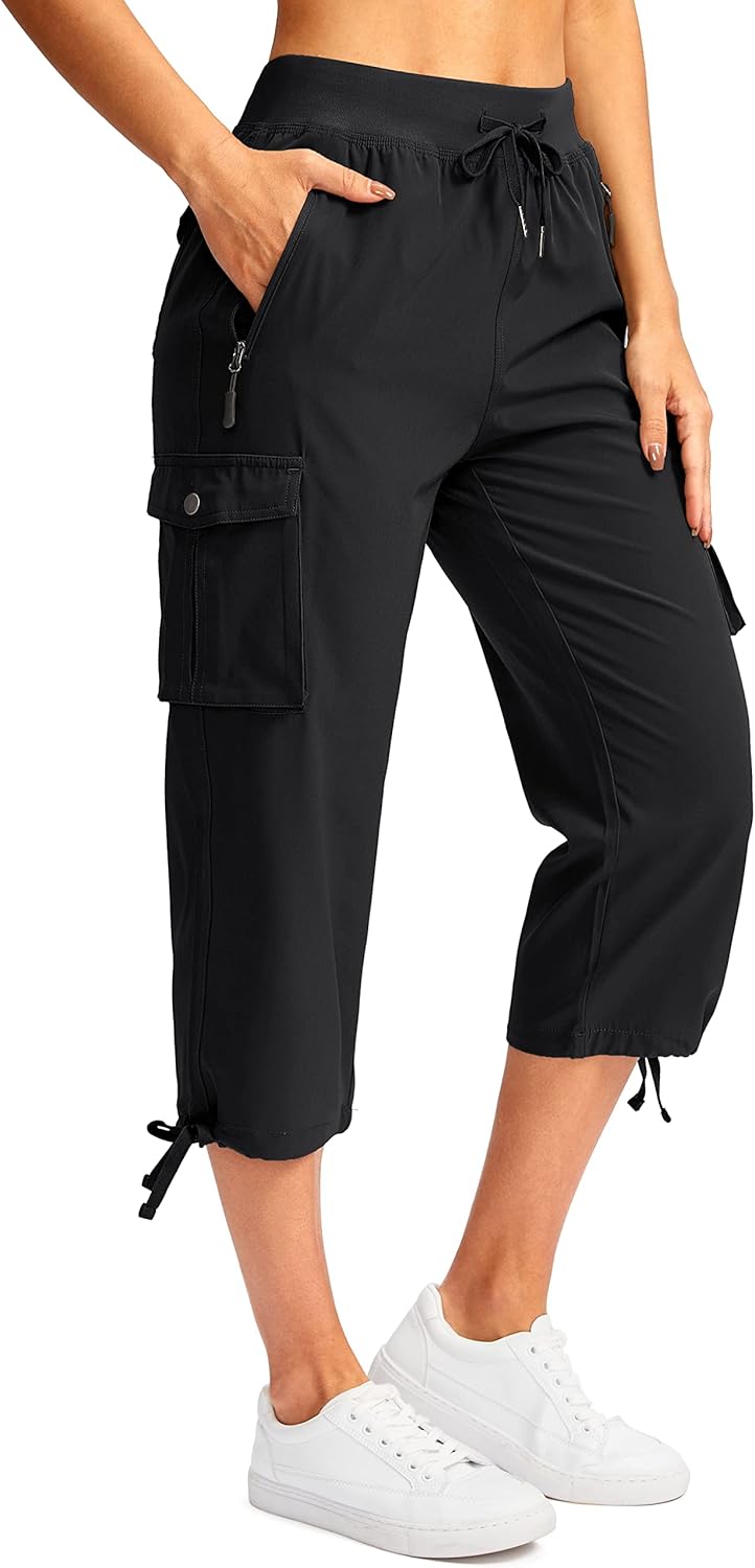 Soothfeel Women's Cargo Capris Pants - Lightweight Quick-Dry Travel & Hiking with 6 Pockets