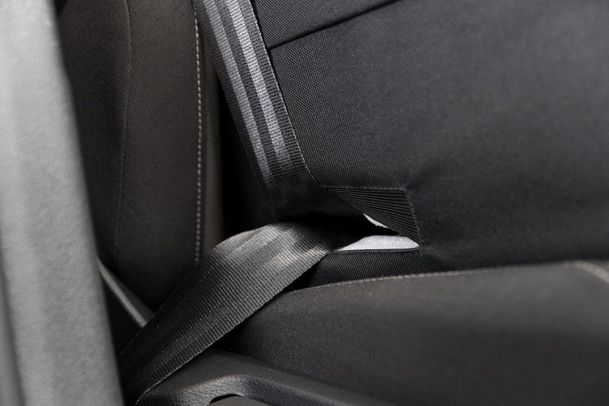 Trixie Max Dog Car Seat 17.7 × 16.5 × 15.4 in – Booster Seat with Safety Tether, Non-Slip Bottom & Outside Pockets – Convertible Travel Bed with Washable Cushion