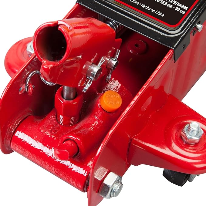 Big RED Torin Hydraulic Trolley Service/Floor Jack with Blow Mold Carrying Storage Case, 1.5 Ton (3,000 lb) Capacity, Red,TAM820014S-1