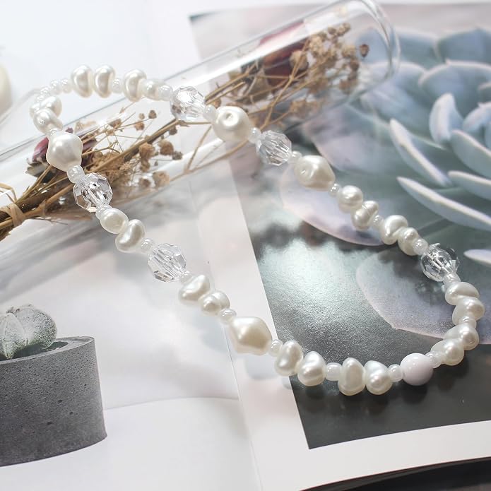 CMVFYL Beaded Camera Wrist Strap, Cute Phone Charms Strap, Pearl Bracelet Wrist