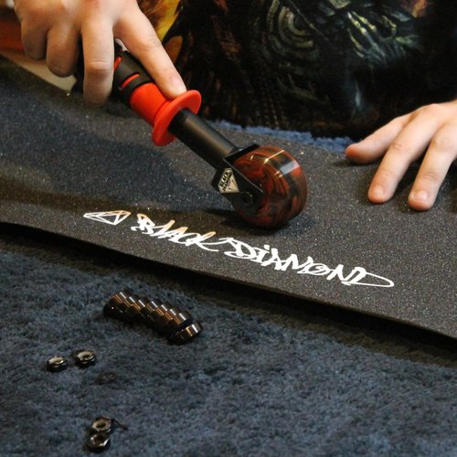 Black Diamond Griptape Roller Skate Tool for Skateboard Grip Tape Application - Eliminates Air Bubbles and Skin Abrasion - Simplifies The Gripping Installation Process