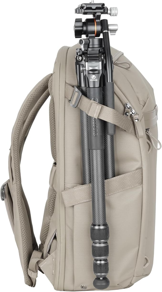 VANGUARD VEO Metro B25L Camera & Everyday Backpack – Fits 70–200mm Attached