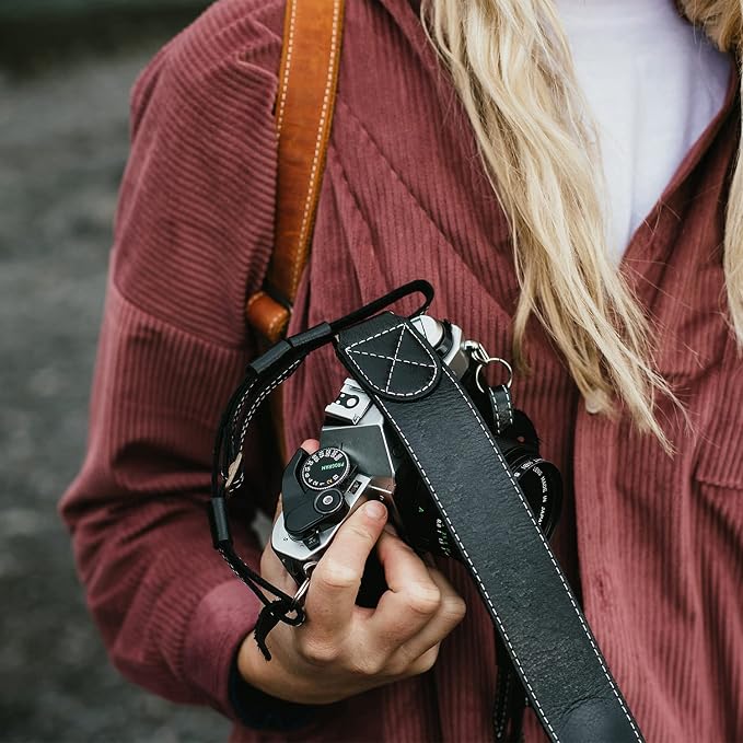 MegaGear Sierra Genuine Full-Grain Leather Camera Strap — Vintage Shoulder &