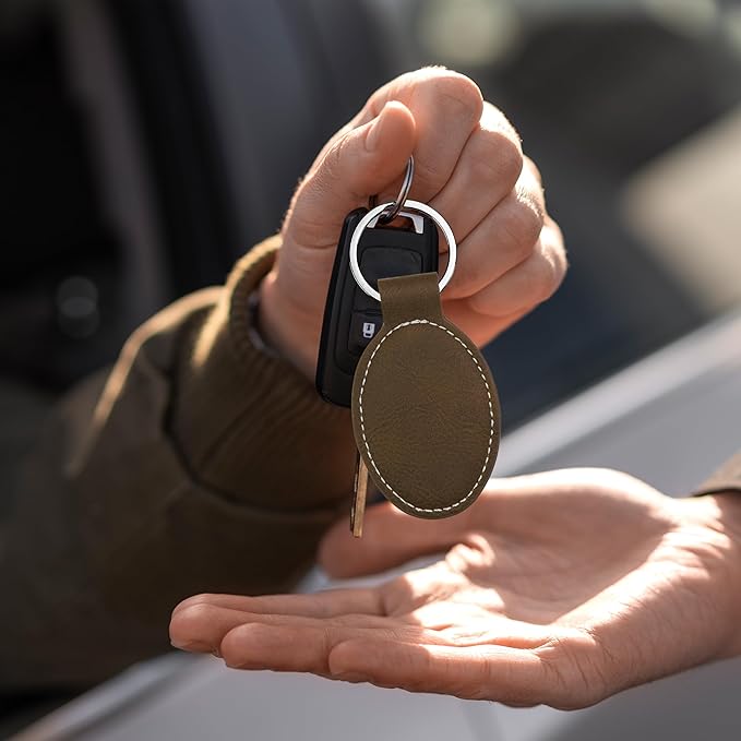LaserGram Oval Keychain, Palm Trees, Personalized Engraving Included (Rustic with Silver)