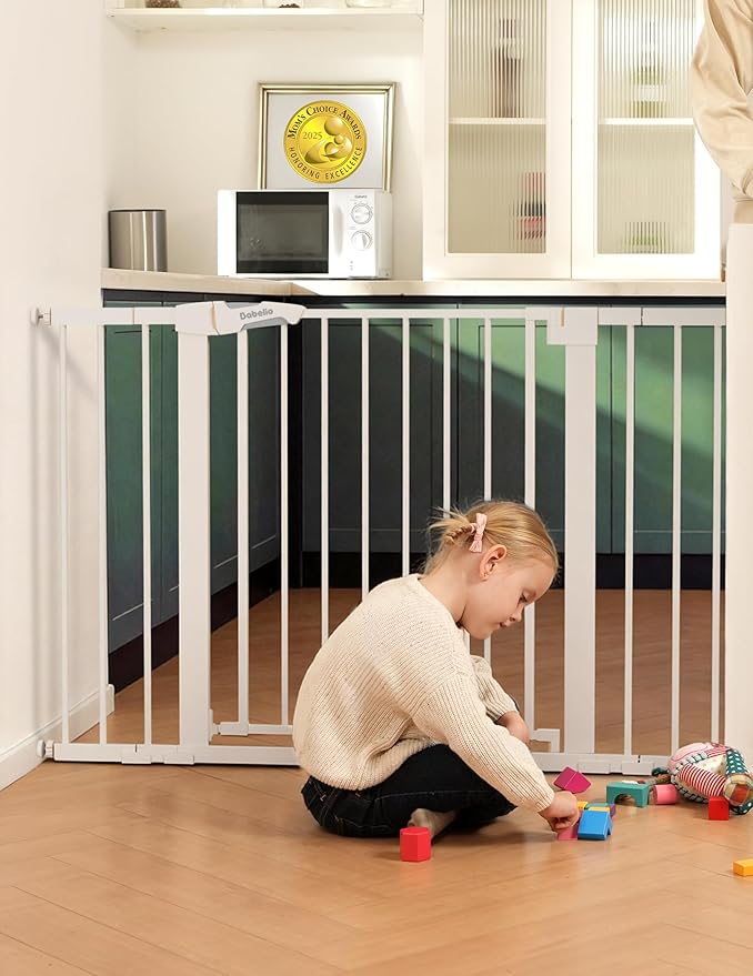 Babelio Metal Baby Gate, 29-48“ Auto Close Easy Install Pet Gate, Extra Wide Walk Thru Child Safety Gate, Pressure Mounted Dog Gate for Doorways & Stairs, with Y Spindle Rods, White