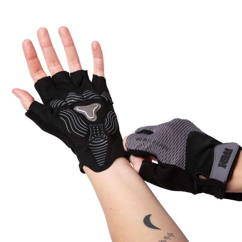 Pro Fitness Bundle Set with Workout Gloves, Jump Rope, Kinesiology Tape, Resistance Band, Carry Bag, Black and Gray (Fitness Gloves, Medium)