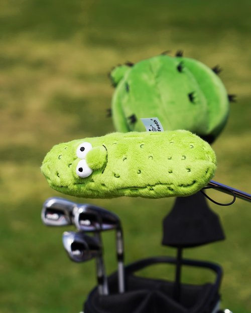 Big Teeth Big Dill Pickle Putter Cover, Plush Funny Putter Head Covers, for Blade, Half Mallet and Hybrid Club, Jar More Putts Funny Putter Cover, Drawstring Closure, You're A Big Dill to Me