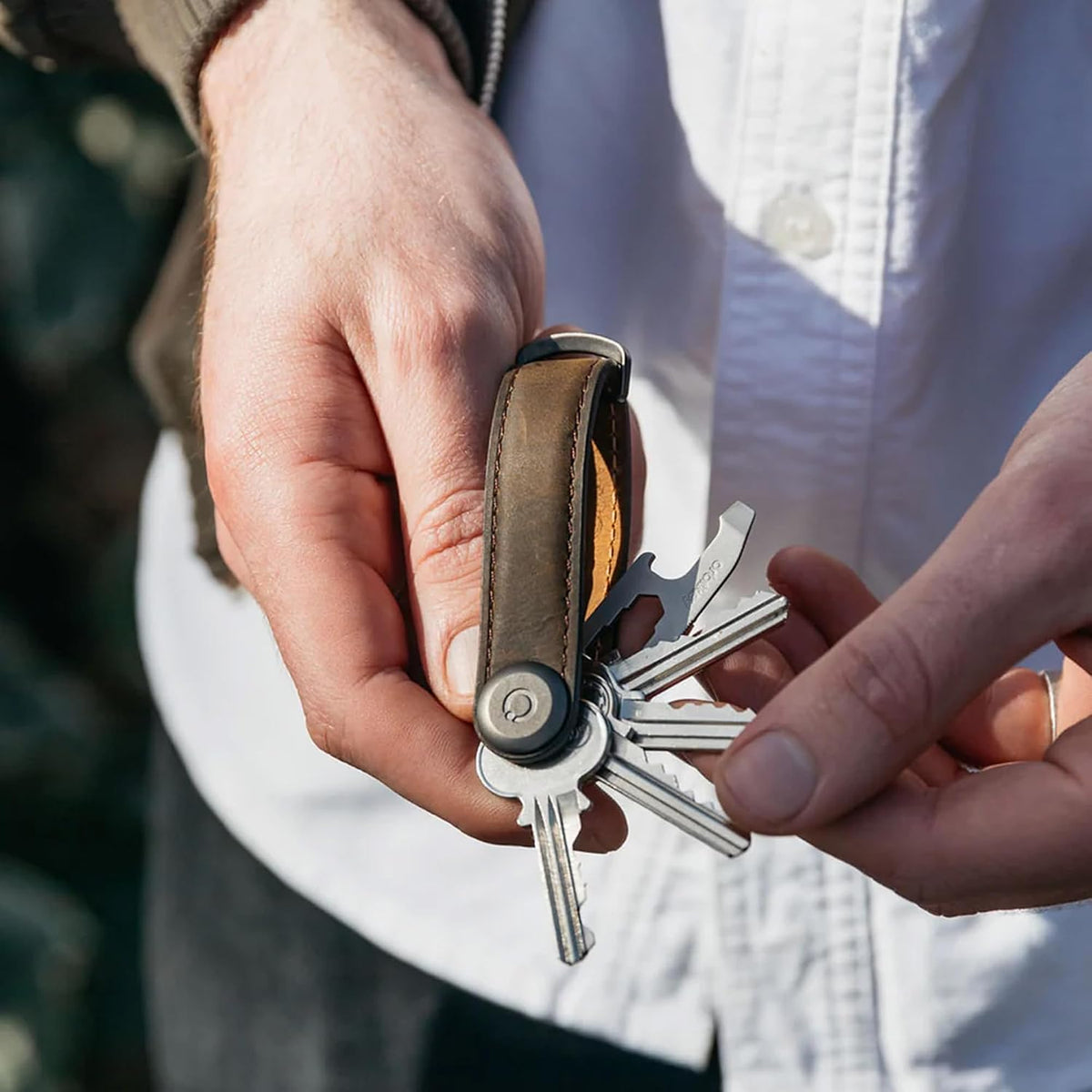 orbitkey Crazy Horse Leather Key Organizer | Quiet Profile | Holds up to 7 Keys