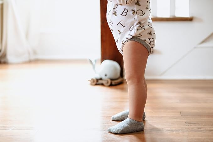 Burt's Bees Baby Baby Girls' Ankle Socks with Non-Slip Grips (6-Pack)