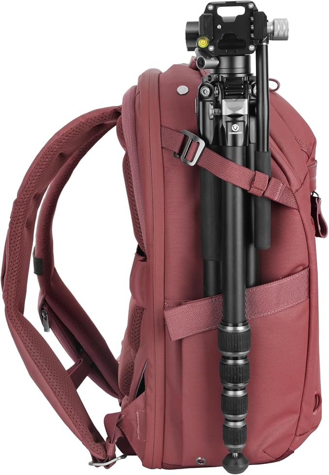 VANGUARD VEO Metro B20L Camera & Everyday Backpack – Fits 70–200mm Attached