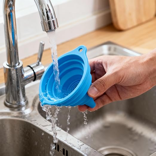 Kitchen Funnels for Filling Bottles, Silicone Small and Large Funnel Set, Foldable Silicone Collapsible Funnels for Filling Water Bottle Liquid, Kitchen Gadgets Accessories (6)