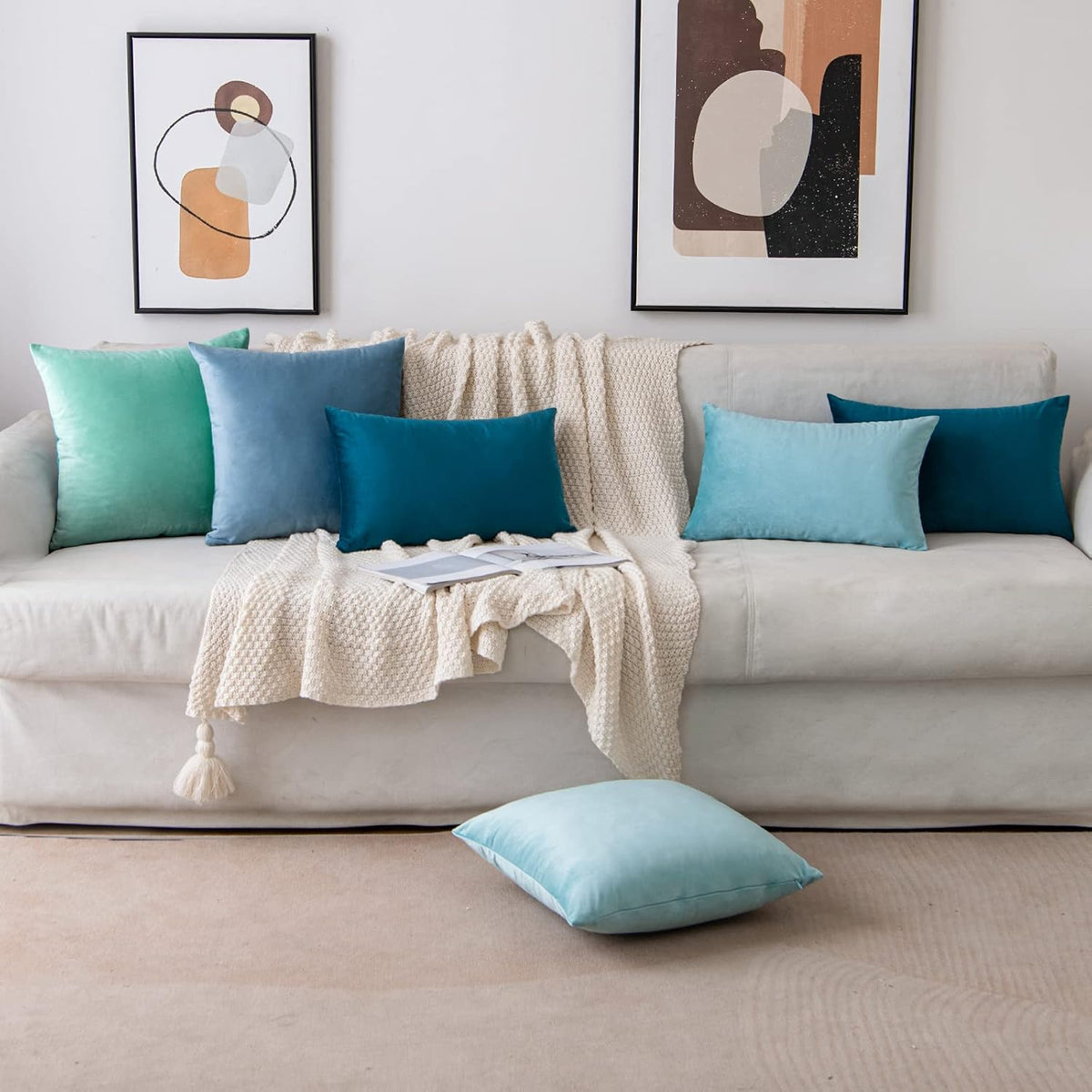 EMEMA Pack of 2 Velvet Throw Pillow Covers Decorative Square Pillowcase Soft Solid Cushion Case for Sofa Bedroom Chair Car 20x20 Inch Aqua Green