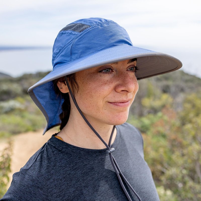 Sunday Afternoons Ultra Adventure Hat - UPF 50+ Sun Hat for Men & Women with Neck Cape, Adjustable Fit, Breathable, Water-Resistant Design for Hiking, Fishing, or Outdoor Travel, Tan Melange, L/XL