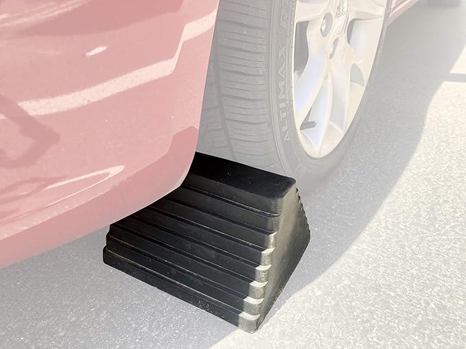 MaxxHaul Rubber Wheel Chock, Large 10" x 8" x 6" Heavy Duty Tire Stop with Non Slip All Weather Grip, Oil Resistant Rubber Block with Steel Eyebolt for Vehicle and Trailer Safety (80681) (Pack of 5)