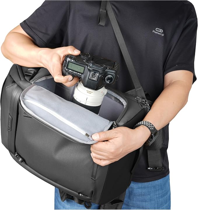 VANGUARD VEO Metro B25L Camera & Everyday Backpack – Fits 70–200mm Attached
