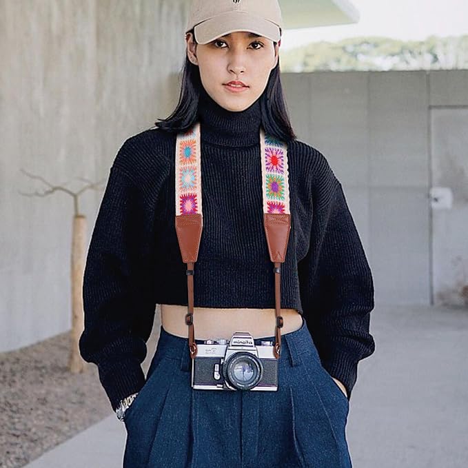 Padwa Lifestyle White Crochet Camera Strap