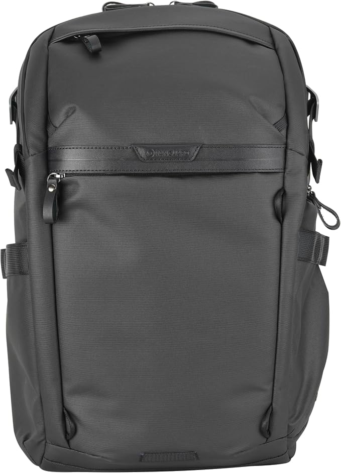 VANGUARD VEO Metro B25L Camera & Everyday Backpack – Fits 70–200mm Attached