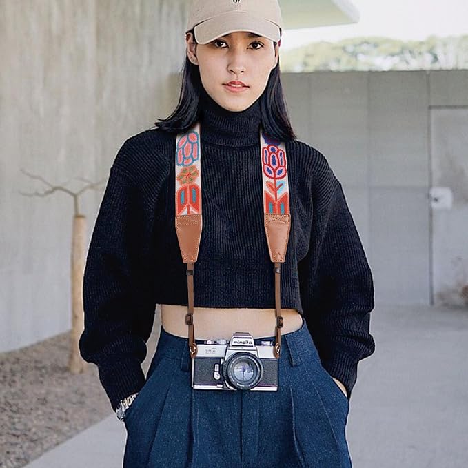 Padwa Lifestyle Colorful Crochet Camera Strap