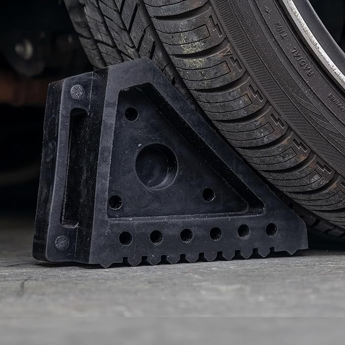 A20014 Arcan Solid Rubber Wheel Chocks