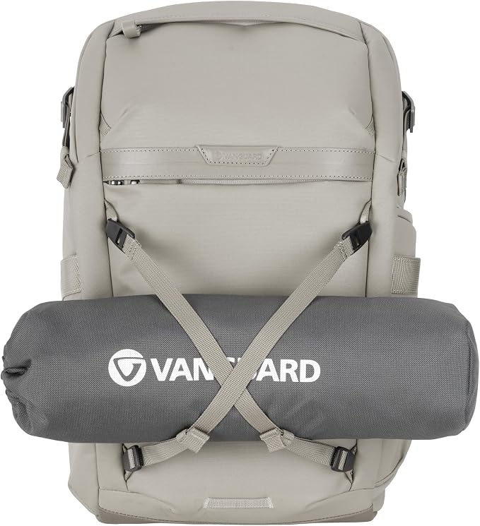 VANGUARD VEO Metro B30L Camera & Everyday Backpack – Fits 70–200mm Attached