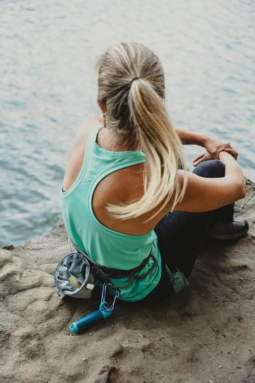 LifeStraw Peak Series - Solo Personal Water Filter | Removes Bacteria & Microplastics | Pink Lemonade