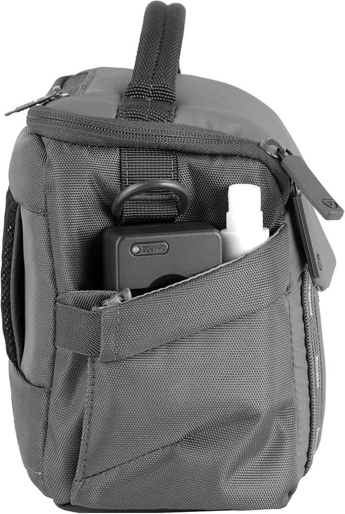 Vanguard VEO Adaptor 24M Camera Shoulder Bag