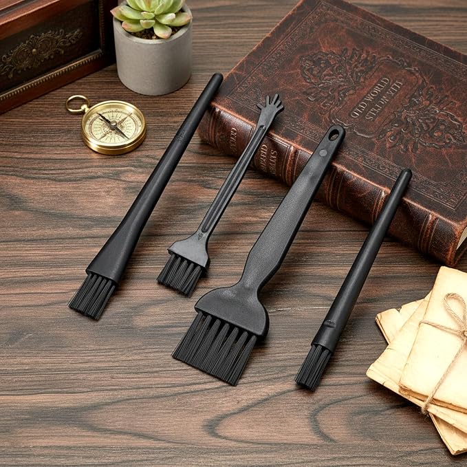 Qianyu 8 Pcs Anti Static Electronic Dust Cleaning Brush Mini Keyboard Cleaning