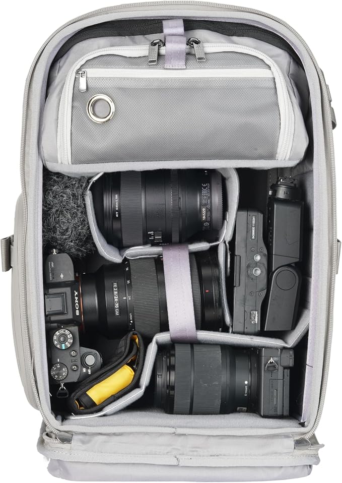 VANGUARD VEO Metro B20L Camera & Everyday Backpack – Fits 70–200mm Attached