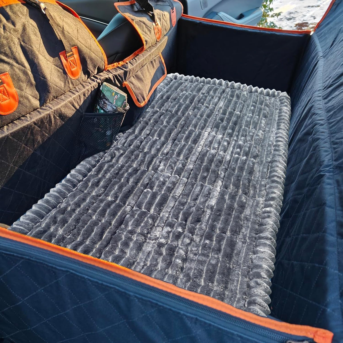 Dog Bed Mat for Car Backseat Extender, Non-Slip Pet Bed Mat for Car Back Seat Protector Cover, Furry Dog Couch Cover, Washable Travel Dogs Bed for Cars, SUVs, Sedans. (51" x 24") (Dark Grey, M)