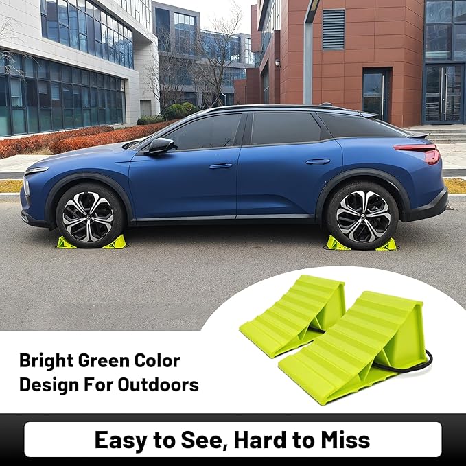 HOXWELL 2 Pair Wheel Chocks for Travel Trailers, Non Slip Heavy Duty Green Wheel Chock with Rope, Lightweight Wheel Stoppers for Cars Campers Trucks RVs, Easy to Carry & Suitable for Most Tyre Sizes