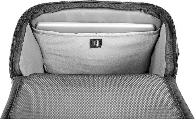 Vanguard VEO Adaptor 24M Camera Shoulder Bag